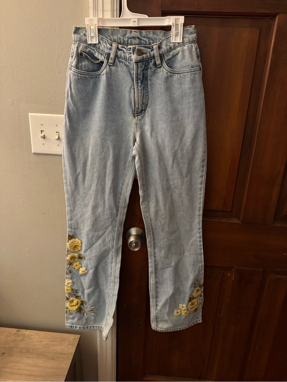 Y2K Newport News Light Blue Straight-Leg Jeans with Yellow Floral Embroidery
